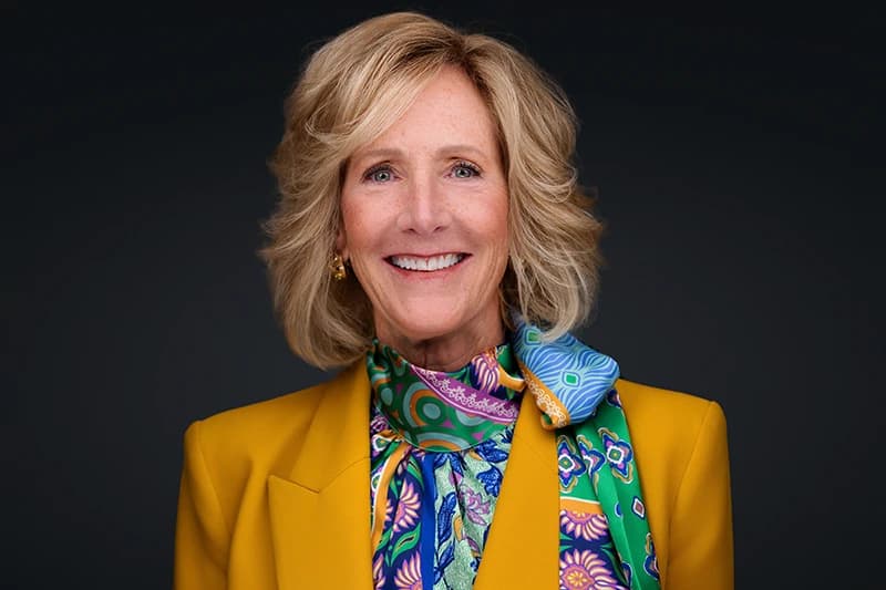 Professional headshot from an on-site conference headshot booth
