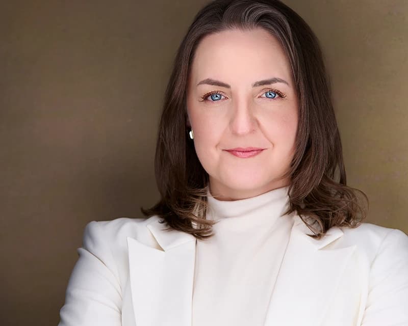 Professional headshot of Carrie Tolman, Cranberry-area client