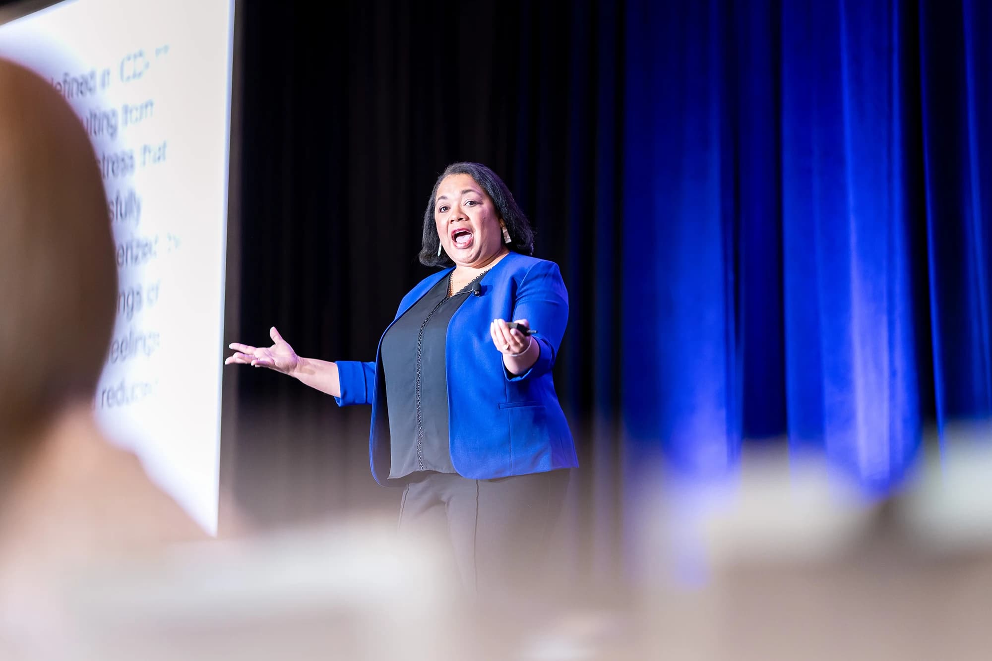 AMT 2025 annual meeting networking reception with industry professionals